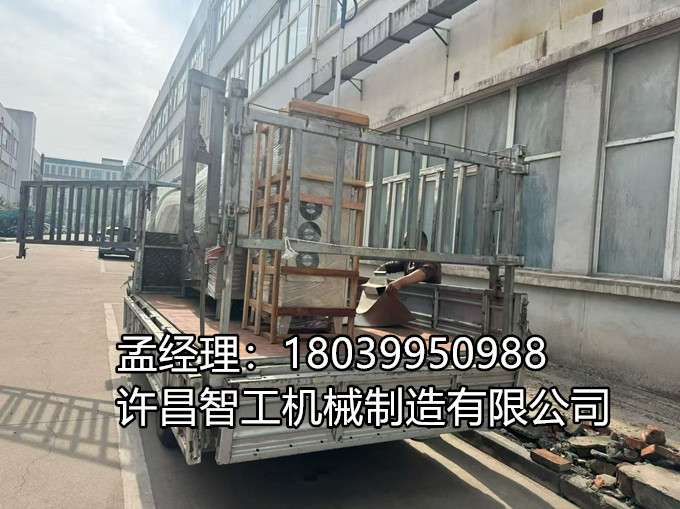 4月11日，7-15型電磁炒貨機專車發(fā)往安徽！